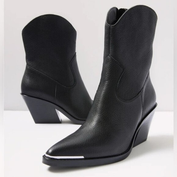 Dolce Vita Valory Black Leather Western Ankle Boots Size 9 - Picture 1 of 13